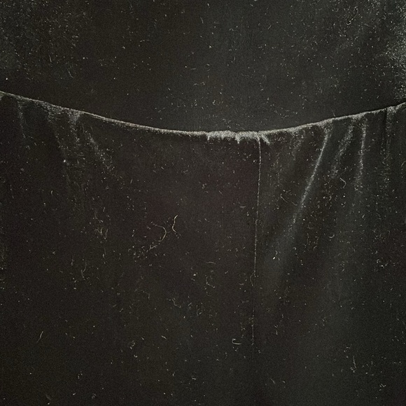 Black velvet leggings size 1X - Picture 3 of 3